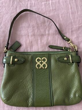 Coach vintage  green leather wristlet clutch